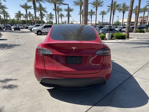Used 2022 Tesla Model Y Long Range image 5