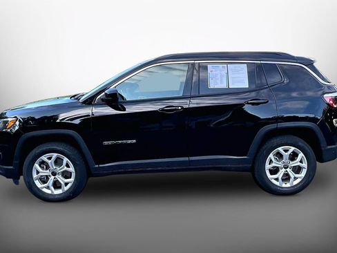 Certified 2025 Jeep Compass Latitude w/ Sun & Sound Group AWD/4WD image 5