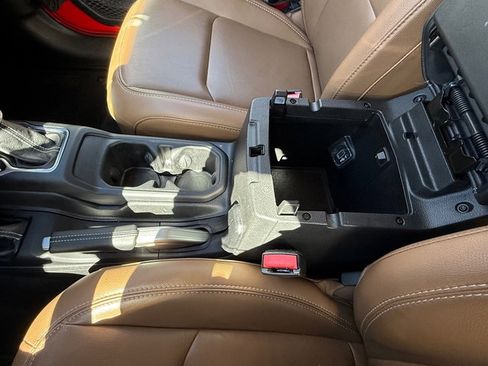 Used 2022 Jeep Gladiator Rubicon w/ LED Lighting Group image 28