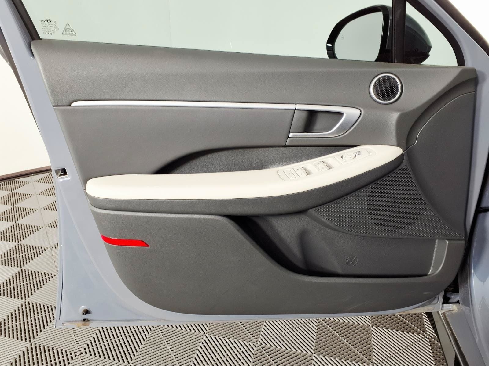 Certified 2026 Hyundai Sonata SEL FWD image 16