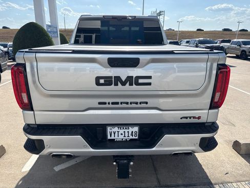 Used 2022 GMC Sierra 1500 AT4 w/ AT4 Premium Package AWD/4WD image 12