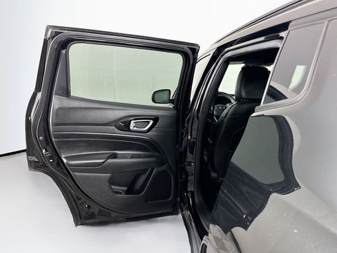 Used 2022 Jeep Compass Altitude image 26