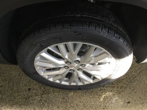New 2026 GMC Acadia Elevation w/ Elevation Premium Package FWD image 14