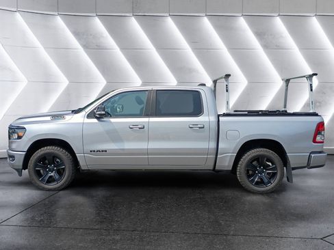 Used 2022 RAM 1500 Big Horn AWD/4WD image 3