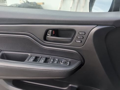 Used 2023 Honda Odyssey Sport image 25