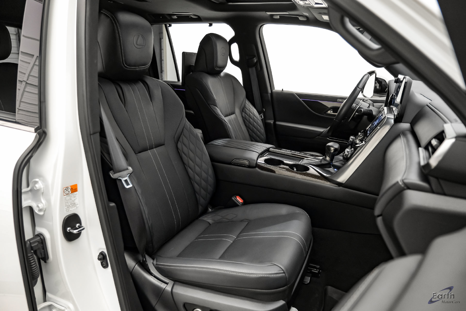 Used 2023 Lexus LX 600 4WD w/ Accessory Package (Z1) image 48