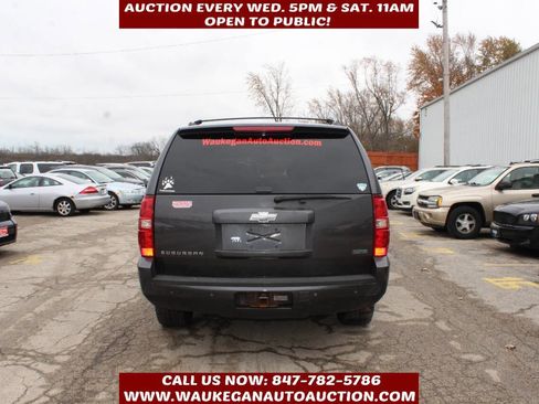 Used 2010 Chevrolet Suburban LT w/ Luxury Package image 5