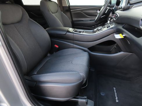 Used 2022 Hyundai Santa Fe SE image 16