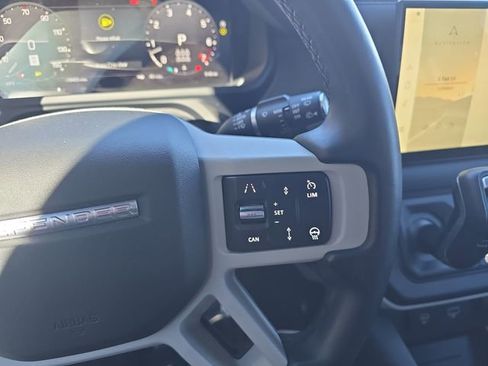 Used 2024 Land Rover Defender 130 X-Dynamic SE image 21