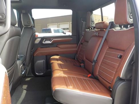 New 2026 GMC Sierra 2500 Denali Ultimate AWD/4WD image 25