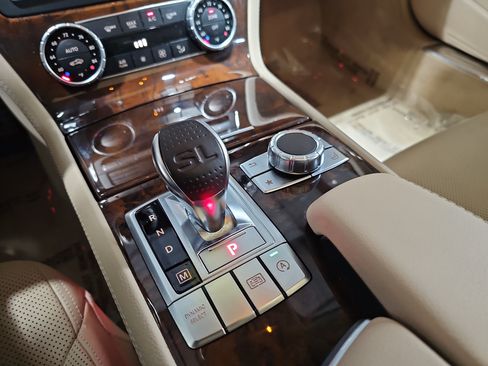 Used 2018 Mercedes-Benz SL 450 image 19
