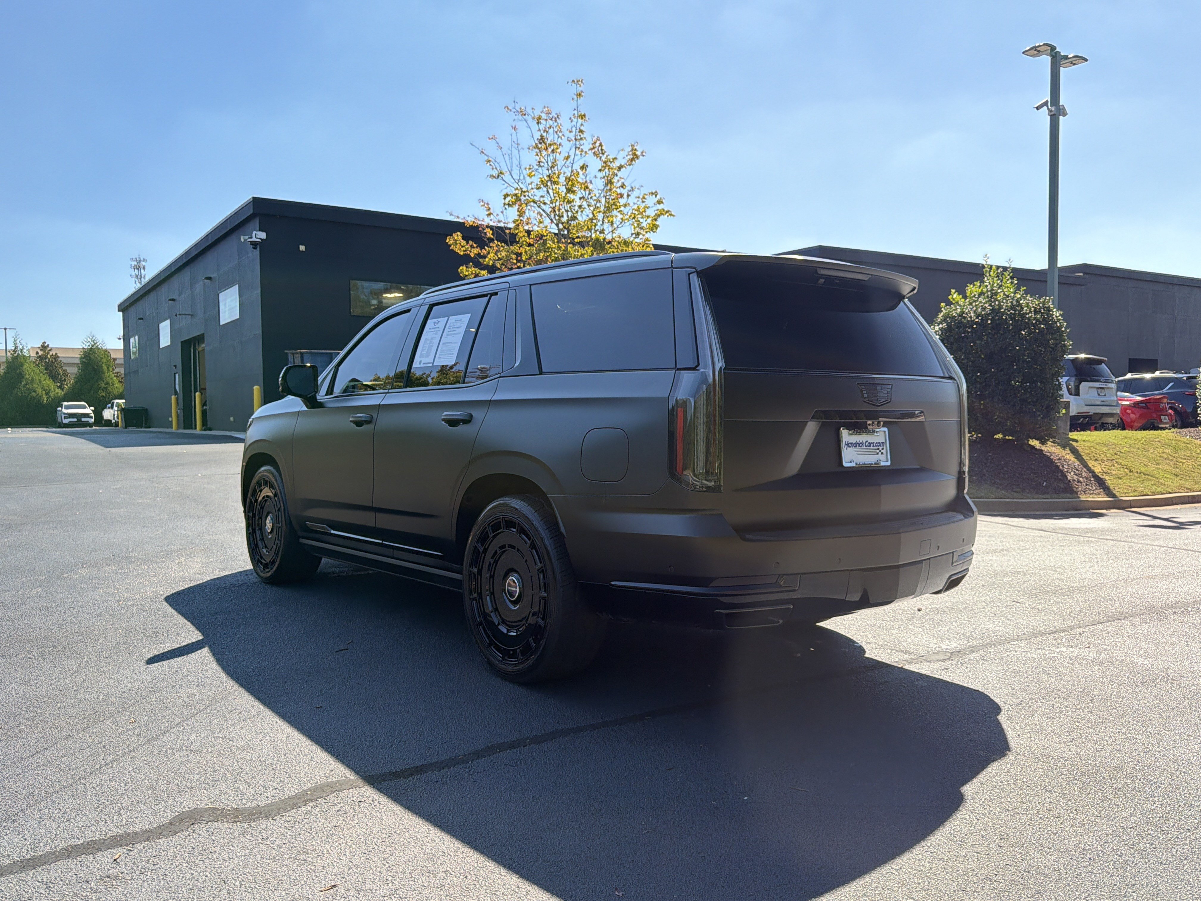 Used 2026 Cadillac Escalade Platinum Sport w/ LPO, ONYX Package AWD/4WD image 17