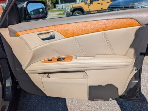 Used 2006 Toyota Avalon FWD image 23