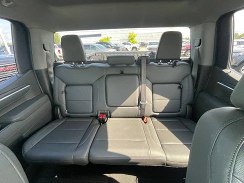 Used 2026 GMC Sierra 1500 SLT AWD/4WD image 20