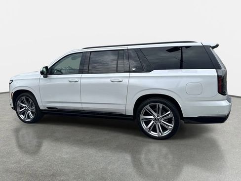 Used 2025 Cadillac Escalade ESV Sport Platinum AWD/4WD image 3