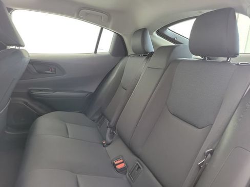 Used 2025 Toyota Prius LE FWD image 12