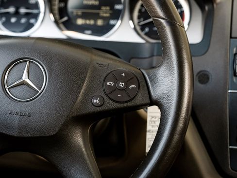 Used 2011 Mercedes-Benz C 300 Sedan w/ Premium 1 Pkg image 22