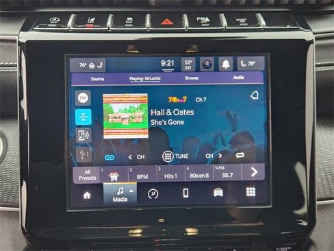 Used 2024 Jeep Grand Cherokee Altitude image 16