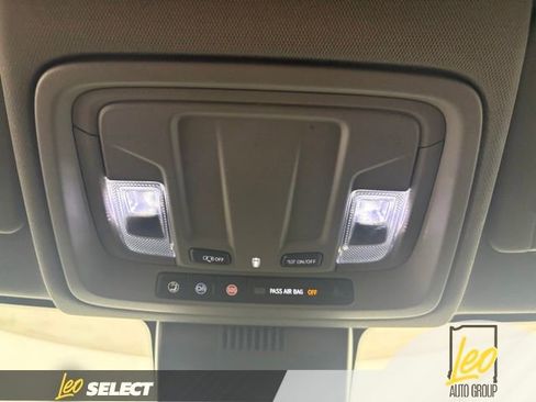 Used 2023 Chevrolet Silverado 1500 Custom AWD/4WD image 16