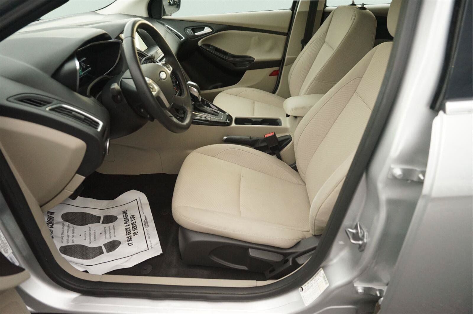 Used 2016 Ford Focus Electric Hatchback FWD image 9