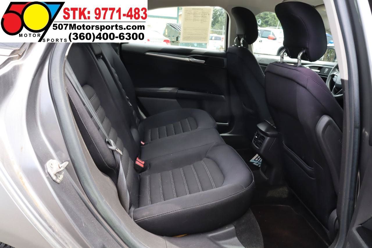Used 2014 Ford Fusion SE FWD image 15
