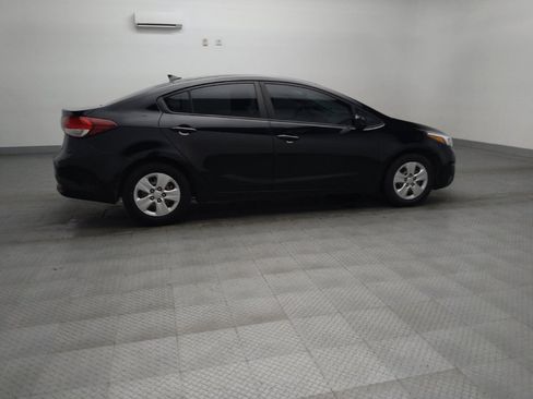Used 2017 Kia Forte LX FWD image 10