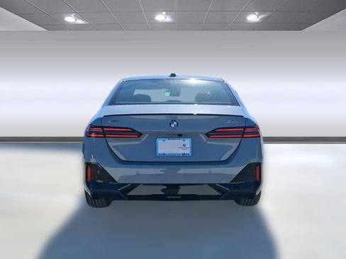 New 2026 BMW 540i xDrive w/ M Sport Package image 10