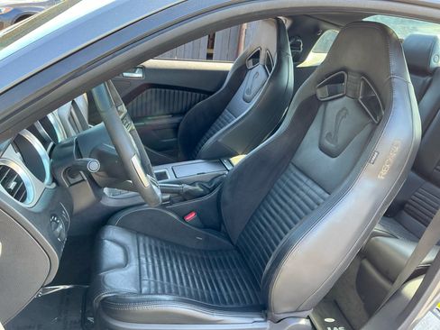 Used 2014 Ford Mustang Shelby GT500 w/ Equipment Group 821A RWD image 18