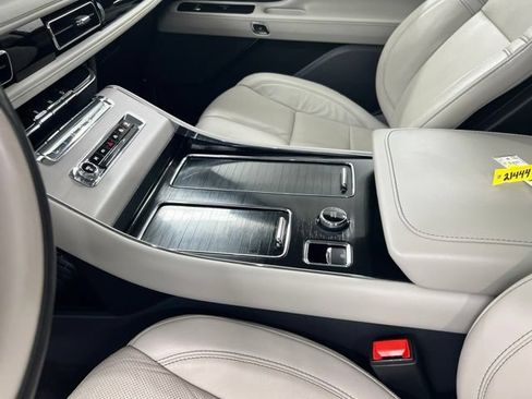 Certified 2025 Lincoln Aviator Reserve w/ Illumination Package AWD/4WD image 15