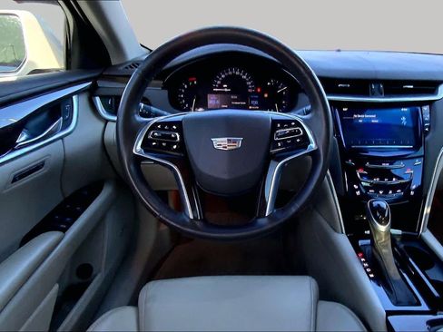 Used 2016 Cadillac XTS Luxury w/ Driver Awareness Package FWD image 5