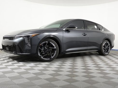 New 2026 Kia K4 GT-Line image 1
