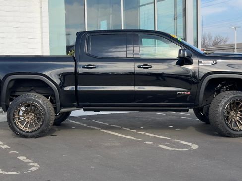 Used 2021 GMC Sierra 1500 AT4 image 3