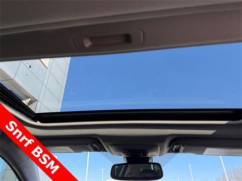 Used 2023 Toyota Camry SE w/ Convenience Package image 15