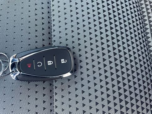 Used 2025 Chevrolet Trax LT w/ LT Convenience Package image 21