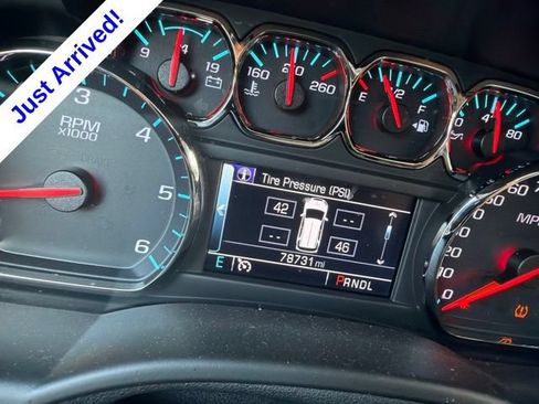 Used 2019 Chevrolet Tahoe LT w/ LT Signature Package RWD image 12