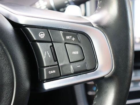 Used 2020 Jaguar F-PACE S AWD/4WD image 33
