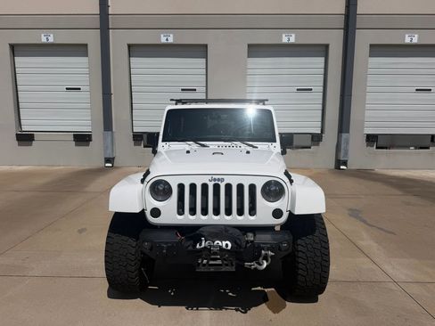 Used 2013 Jeep Wrangler Unlimited Rubicon w/ Connectivity Group image 7