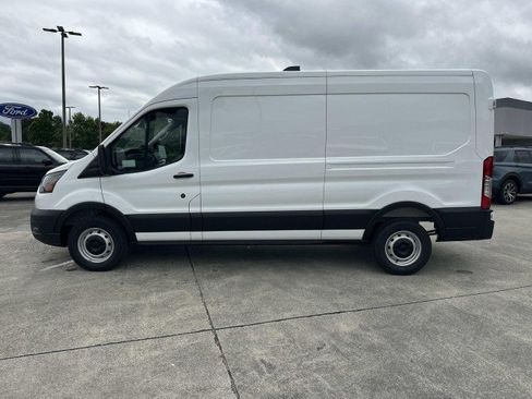 New 2026 Ford Transit 250 148 Medium Roof RWD image 4