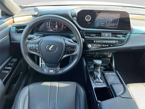 Used 2022 Lexus ES 350 F Sport image 16