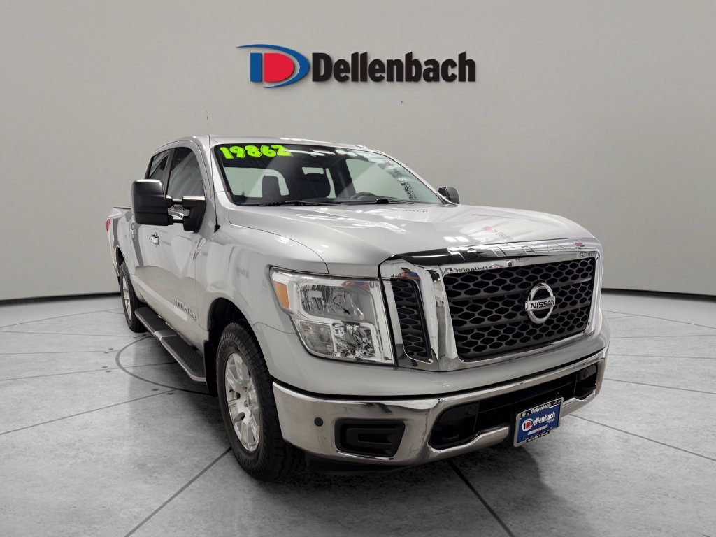 Used 2018 Nissan Titan SV w/ SV Convenience Package AWD/4WD image 7
