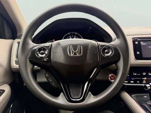 Used 2017 Honda HR-V EX image 27