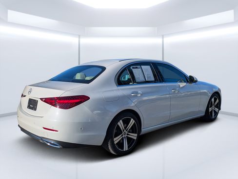 Used 2024 Mercedes-Benz C 300 Sedan image 3