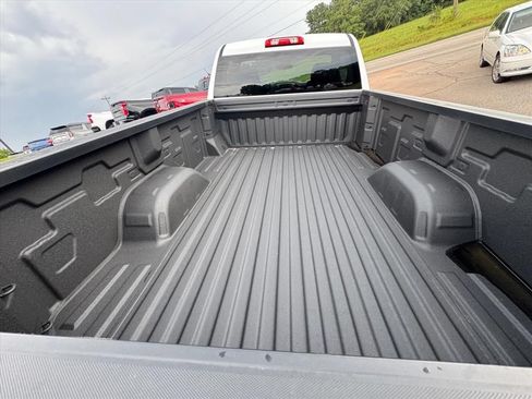 Used 2025 Chevrolet Silverado 1500 W/T w/ WT Safety Package RWD image 5