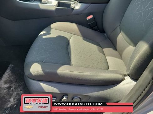 Used 2024 Toyota RAV4 XLE AWD/4WD image 18