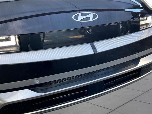 Certified 2025 Hyundai Ioniq 5 Limited RWD image 29