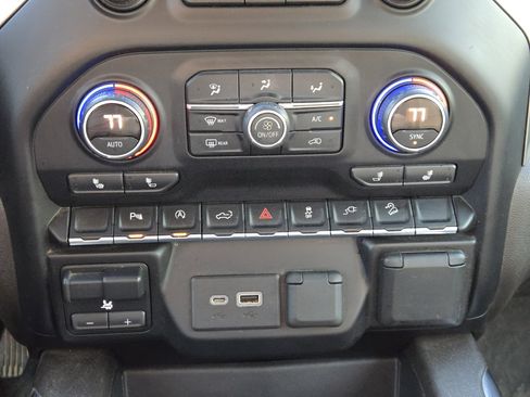 Used 2019 Chevrolet Silverado 1500 LT Trail Boss image 20