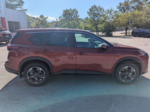 New 2026 Nissan Rogue SV image 8