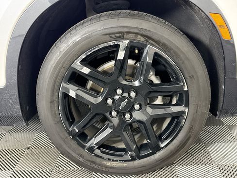 Used 2024 Chevrolet Blazer Premier w/ Enhanced Convenience Package FWD image 30