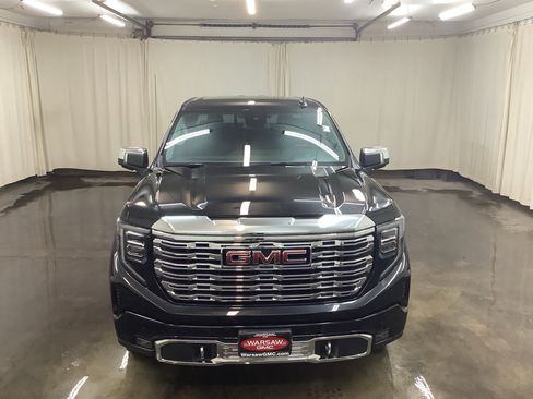 Used 2022 GMC Sierra 1500 Denali RWD image 2