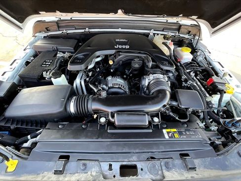 Used 2020 Jeep Wrangler Sport image 9